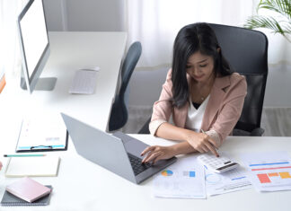 Why Payroll, Leave, Claims, and Attendance Data Need an Integrated HR System Accountant processing leave claims and payroll in integrated system